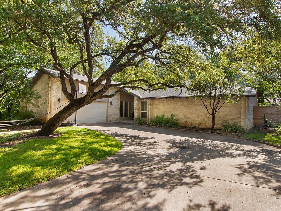 shady, secluded street in Barton Hills