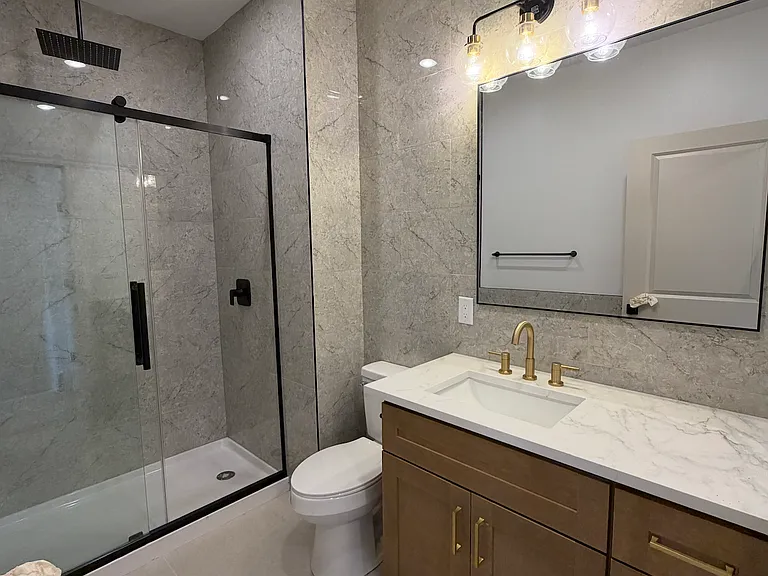 930 Sidney St #111 — Photo 3