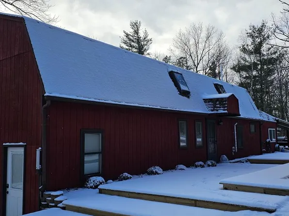 1940 Wood Ln, Corning, NY 14830