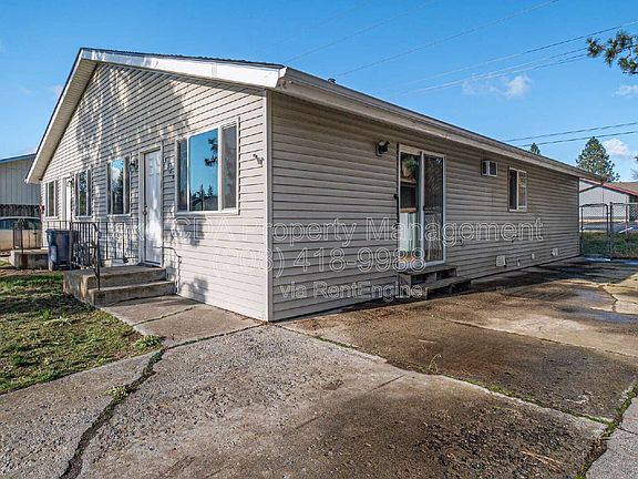 2nd image of 1419 E Stiner Ave #1419