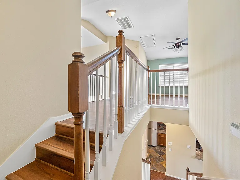10003 Lynette Falls Dr — Photo 30