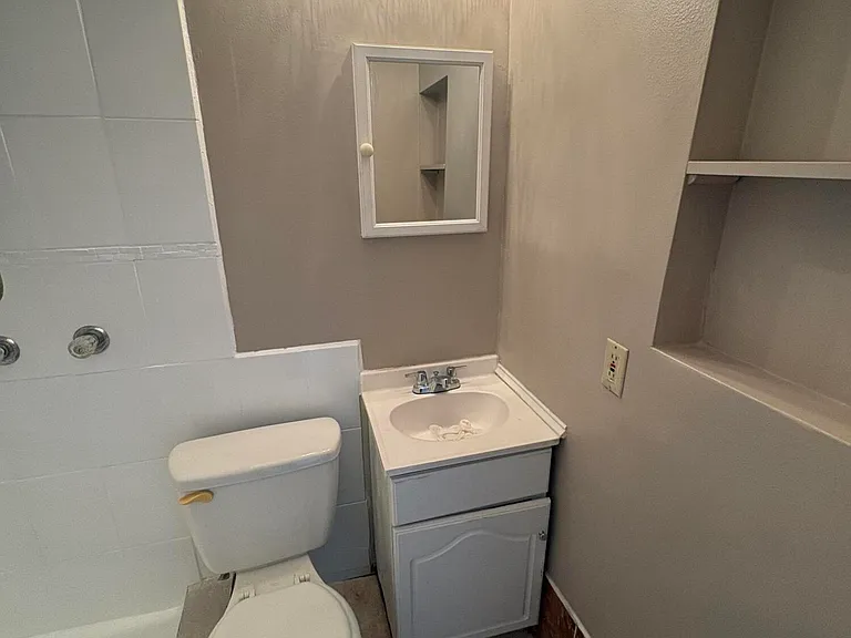 3115 Windsor Ave #1 — Photo 16
