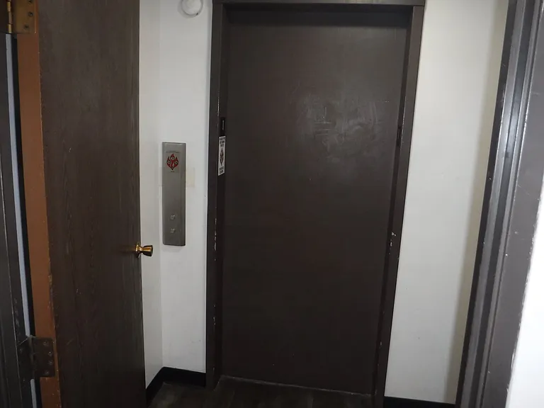 Georgia Court — Photo 5