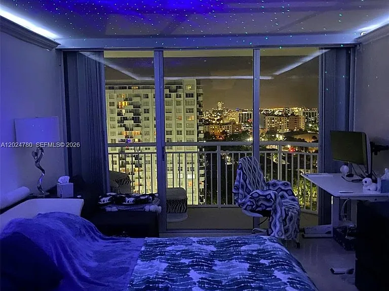 18081 Biscayne Blvd #1904 — Photo 17