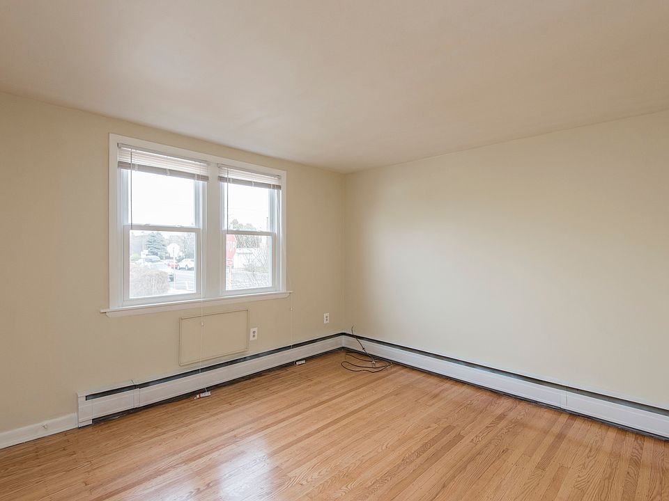 1st image of 5901 Houghton St #1