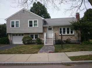 85 Brook Farm Rd, West Roxbury, MA 02132