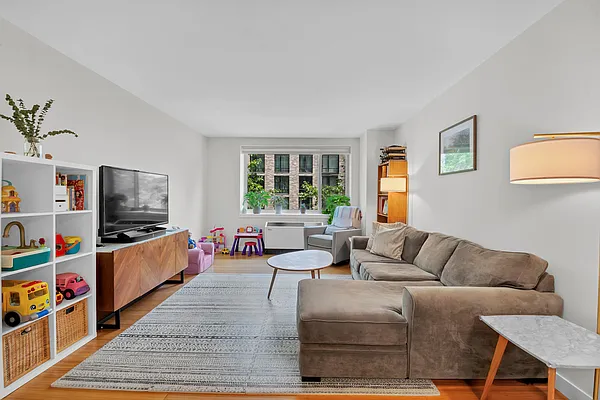 Rented by Compass | media 1