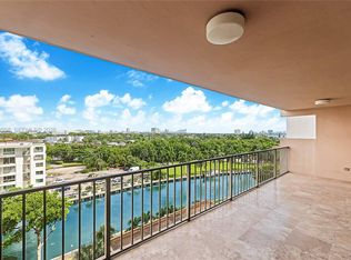 1800 NE 114th St APT 811, Miami, FL 33181