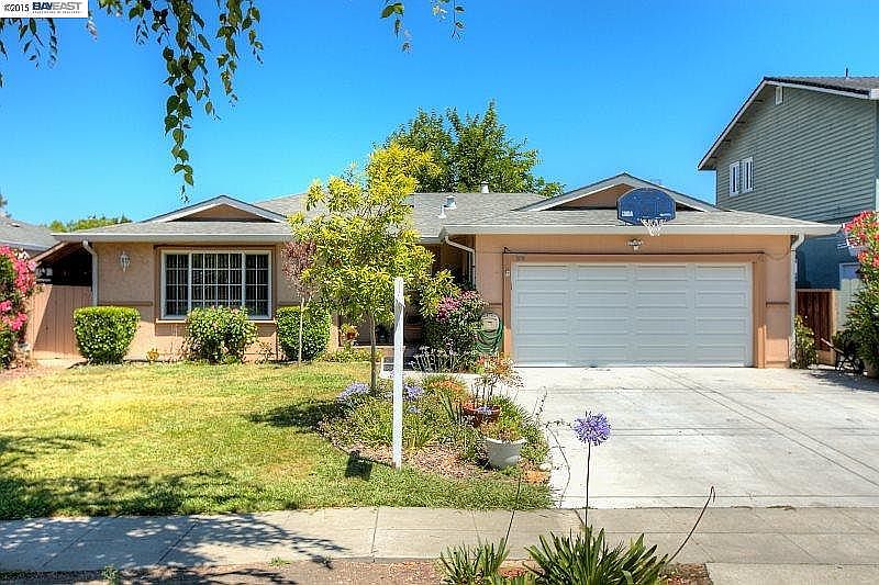 1st image of 2965 Almond Dr