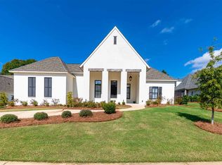126 Herons Circle, Ridgeland, MS 39157