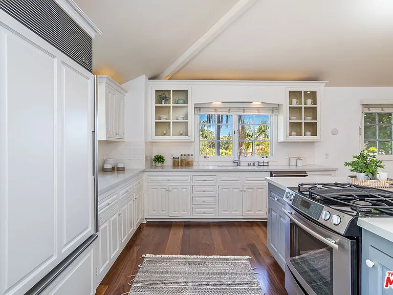 941 N Norman Pl — Photo 29