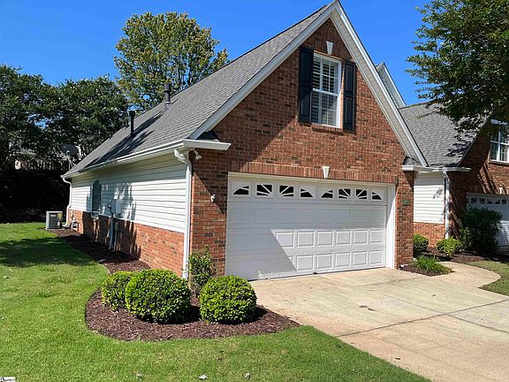 4th image of 209 Chadwyck Ct