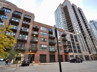 375 W Erie St APT 201, Chicago, IL 60654
