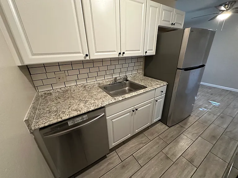 10273 Mills Station Rd #2 — Photo 13