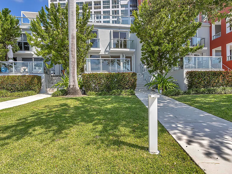 1541 Brickell Ave #105 — Photo 98