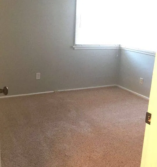 1503 Cambridge Dr — Photo 7