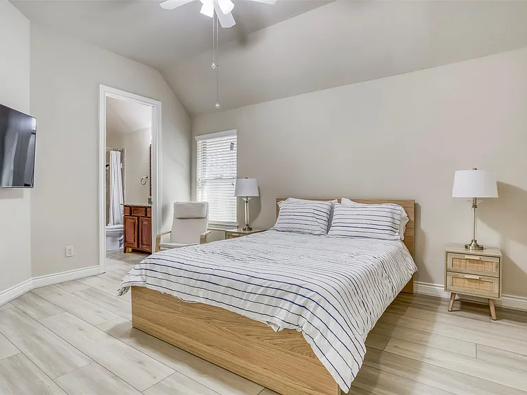 29114 Davenport Dr — Photo 32