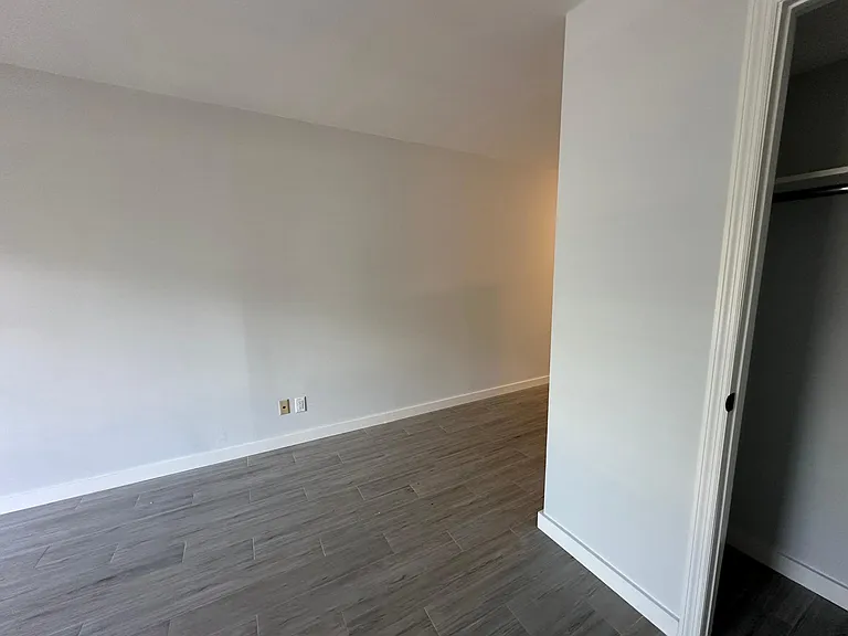 2531 Waters Edge Dr — Photo 11