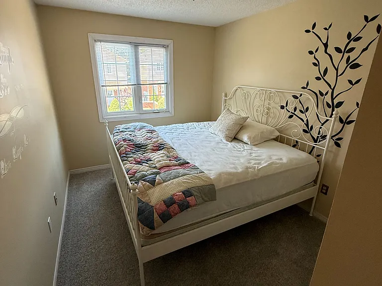 10 Bassett Blvd #115 — Photo 10