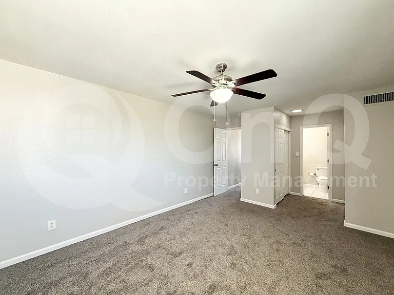 3211 S College Ave — Photo 17