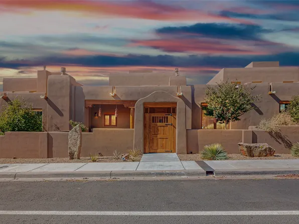 33 Vista Precioso, Santa Fe, NM 87507