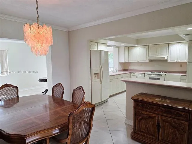2091 NW 85th Way — Photo 3