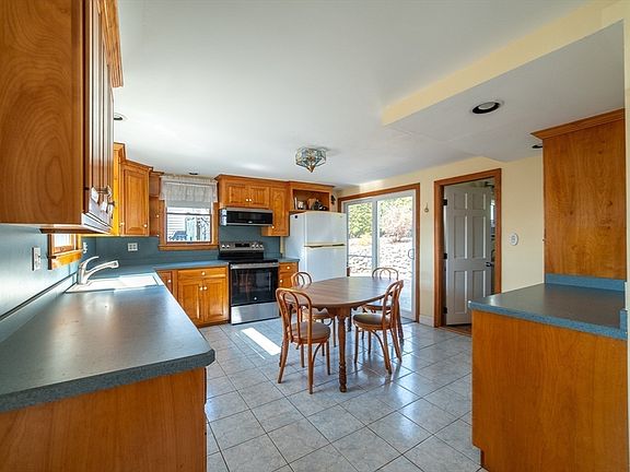 5th image of 18 Hobart St