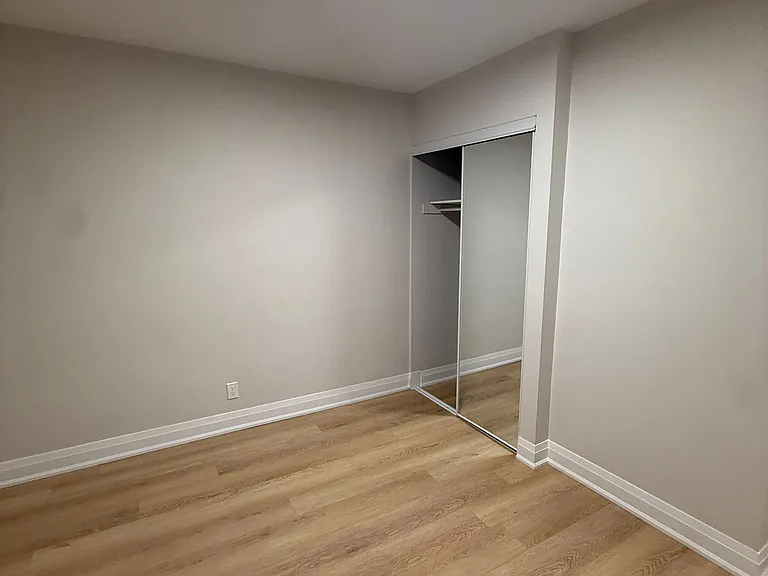 31 Boyce Ave — Photo 9