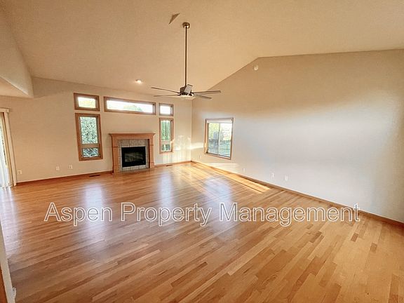 2nd image of 626 Tipperary Rd