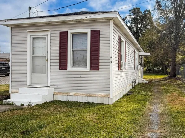 915 Center St, New Iberia, LA 70560