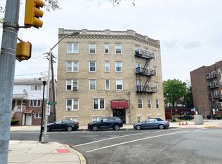 18 74th St APT A4, North Bergen, NJ 07047