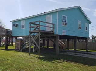 914 Fort Velasco Dr, Surfside Beach, TX 77541