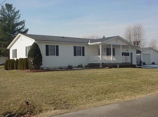 89 Lee St, West Union, OH 45693