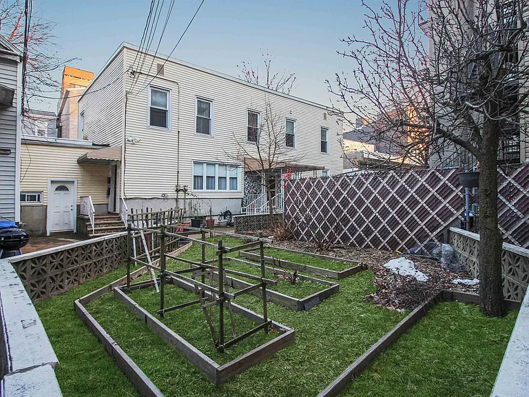 1620 Palisade Ave #B — Photo 15