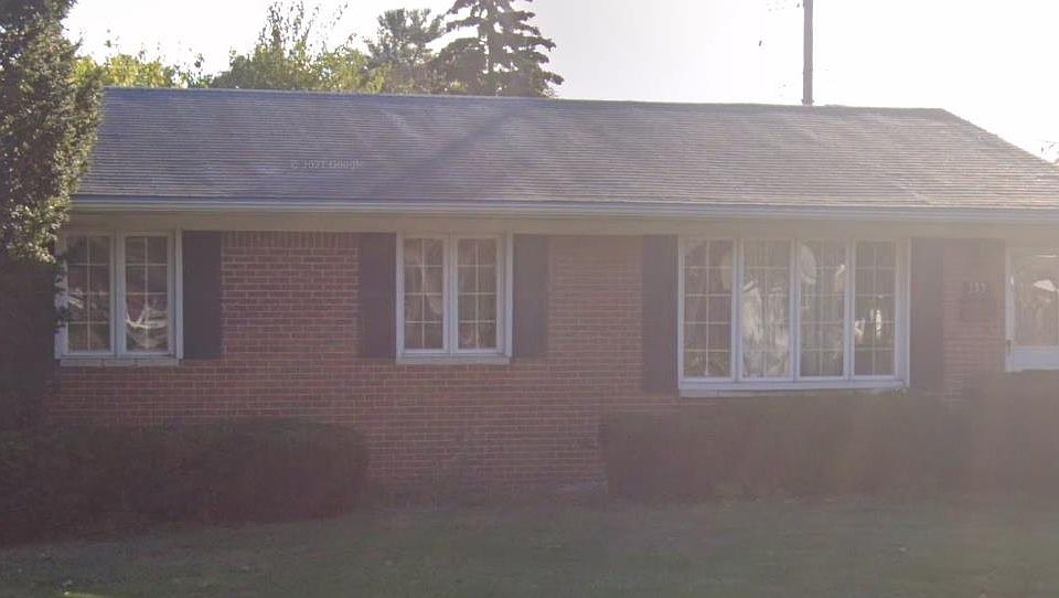 1st image of 133 S Carlson St