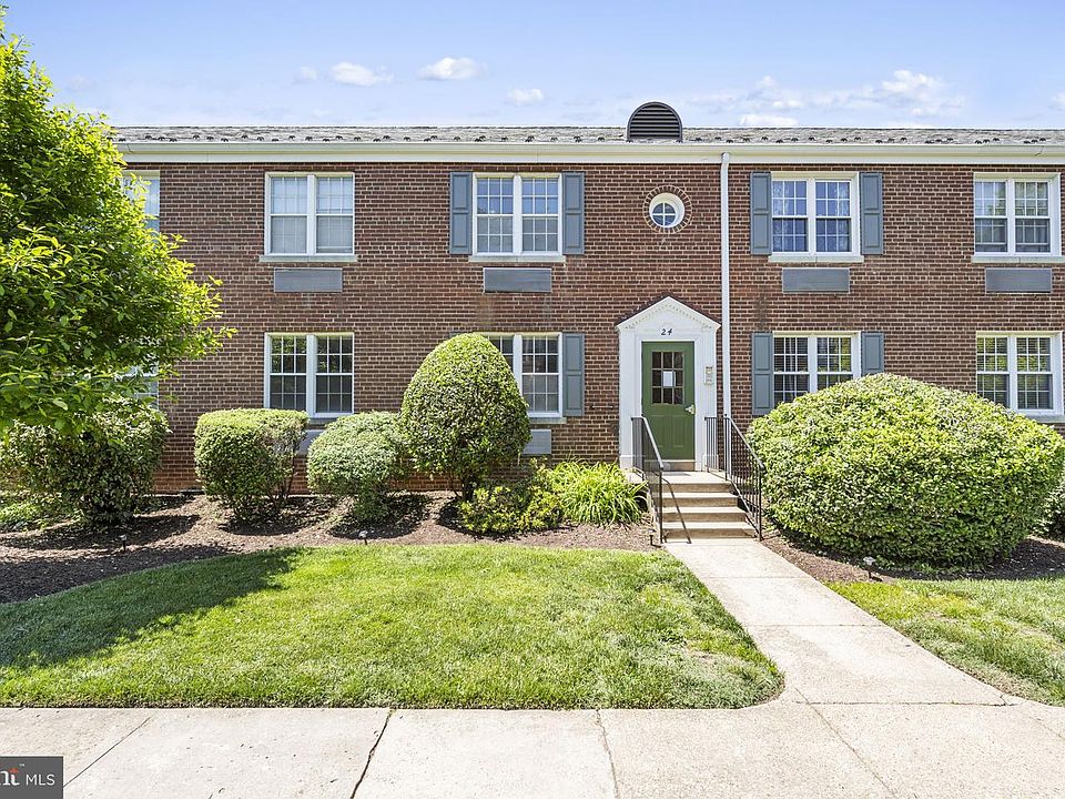 1st image of 24 Auburn Ct APT A