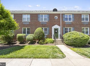 24 Auburn Ct APT A, Alexandria, VA 22305
