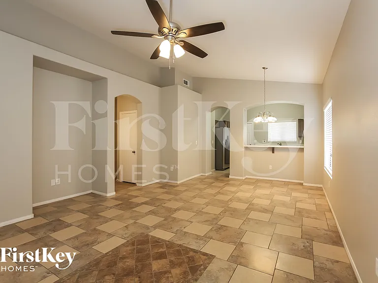 4641 Possum Berry Ln — Photo 4