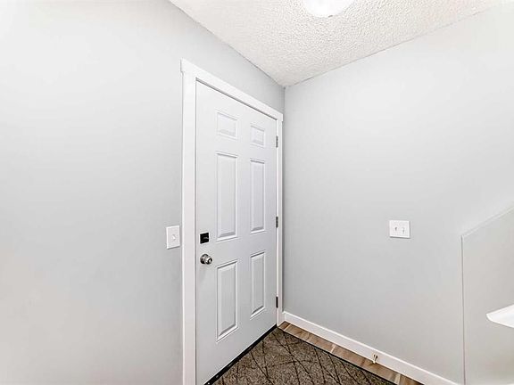 5th image of 77 W Martinbrook Rd NE