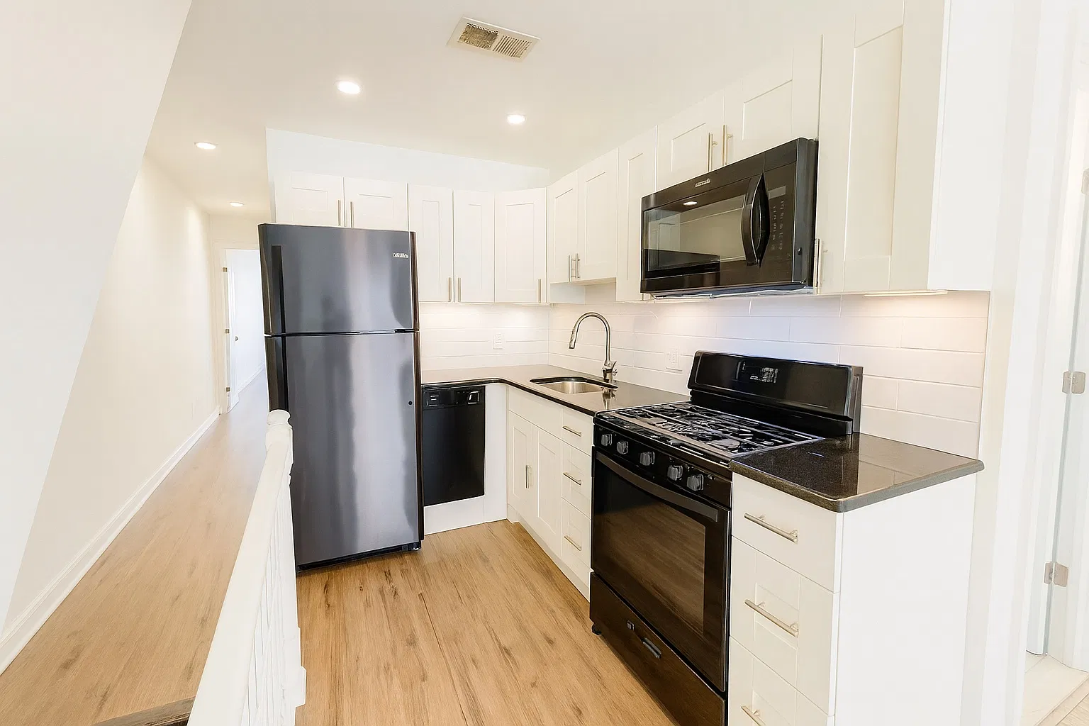 2232 Tasker St — Photo 1