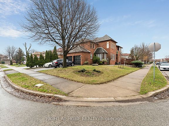 3rd image of 39 Banner Rd