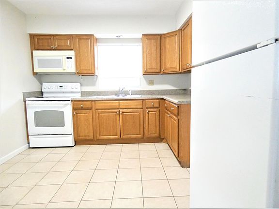 4th image of 1952 Lanier Ct