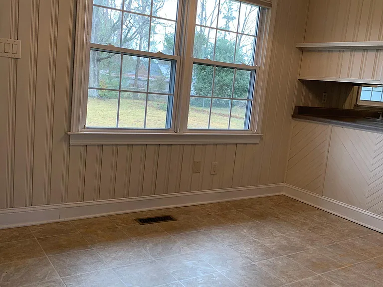 Spacious dining area. Pantry closet. Linen closet in hallway.