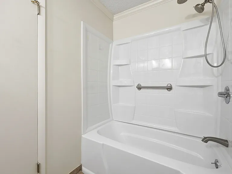 5914 Ormskirk Dr — Photo 34