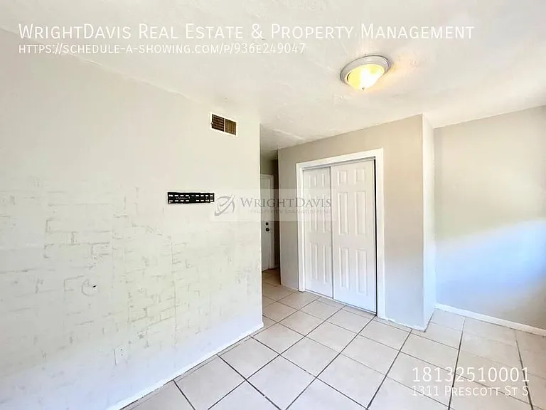 1311 Prescott St S — Photo 23