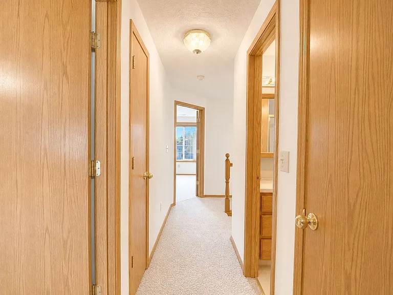 226 Sparks Dr — Photo 13