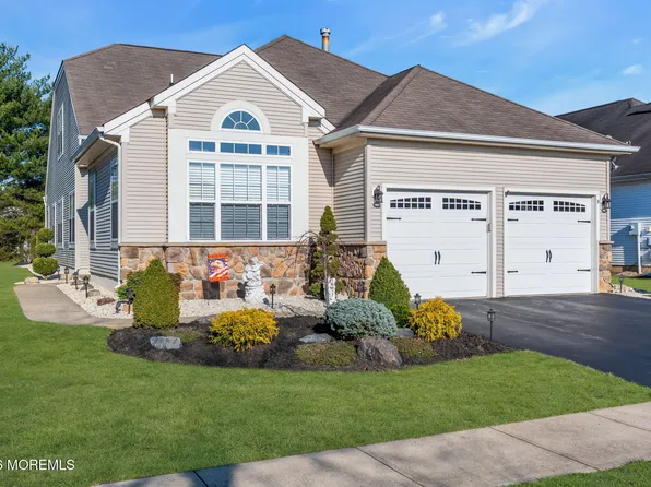 9 Ignatius Drive, Manchester, NJ 08759