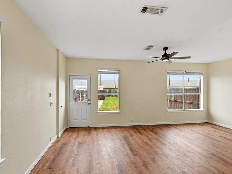 2620 Ezekial Way — Photo 5