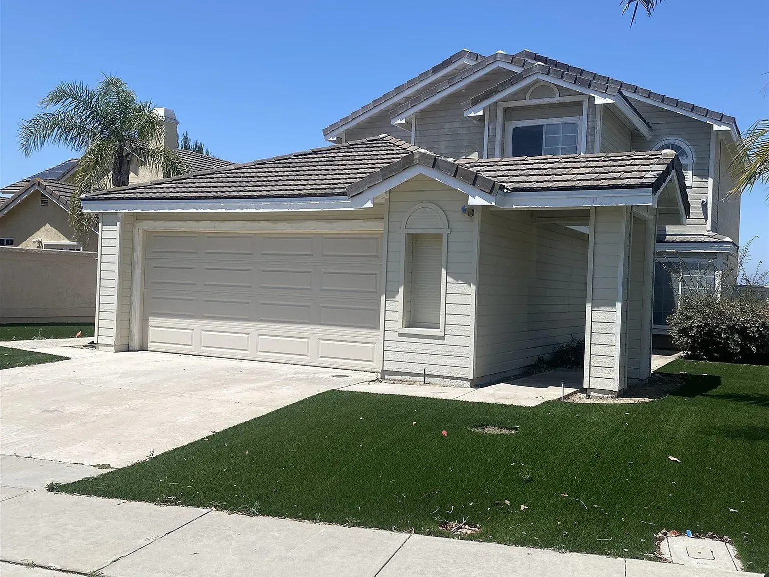 3 bed, 3.0 bath, 1753 sqft, $4,550 — Photo 2