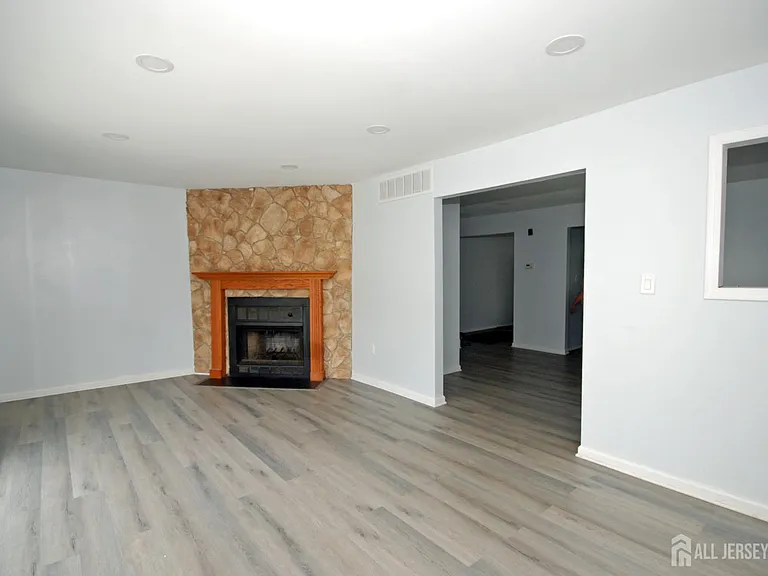 13 Tiger Lilly Ct — Photo 9